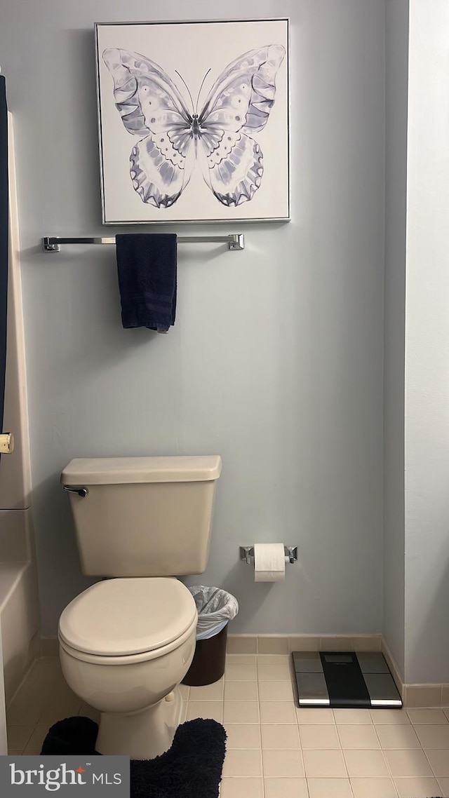1402 Redwood Ct Unit 57, West Chester, PA 19380 - bathroom featuring baseboards and tile patterned floors