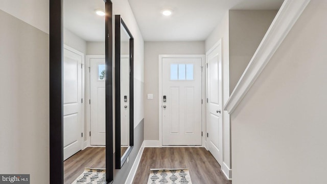 178 Munsee Cir, Winchester, VA 22602 - foyer with wood finished floors and recessed lighting