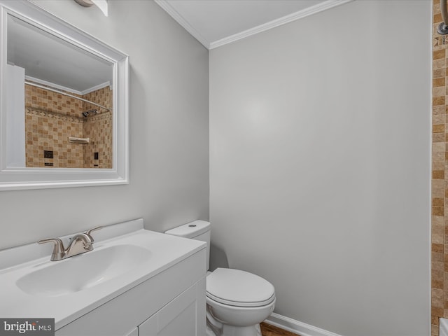 116 Spur Rd, Martinsburg, WV 25404 - full bath with a shower, crown molding, and vanity