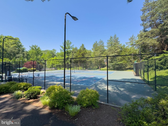 8201 Briar Creek Dr, Annandale, VA 22003 - view of tennis court