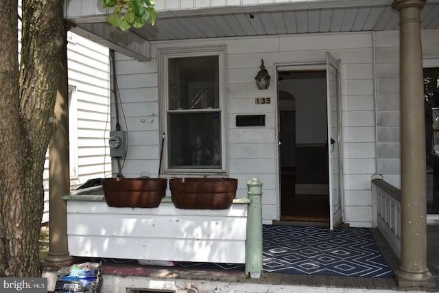 135-137 S 6th St, Shamokin, PA 17872 - property entrance