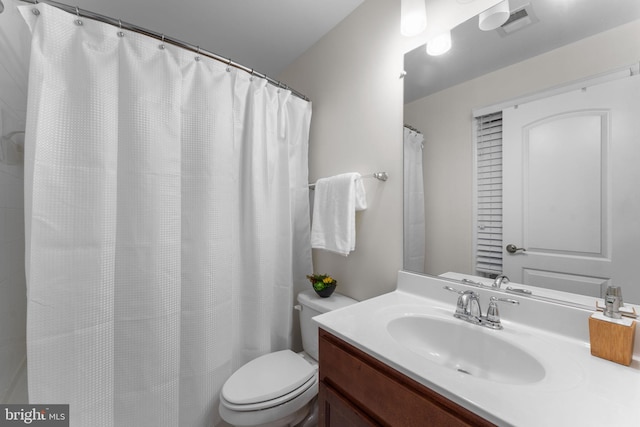 6006 New Hampshire Ave NE, Washington, DC 20011 - bathroom featuring vanity and a shower with shower curtain
