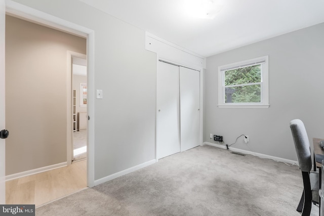 7920 Old Falls Rd, Mclean, VA 22102 - unfurnished office with carpet and baseboards