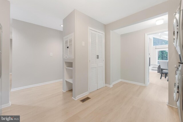 7920 Old Falls Rd, Mclean, VA 22102 - hallway featuring light wood finished floors and baseboards
