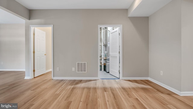 4724 Hanrahan Pl, Alexandria, VA 22309 - unfurnished bedroom featuring baseboards and light wood finished floors