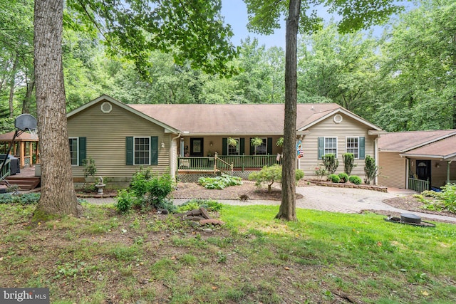 590 Vaught Dr, Front Royal, VA 22630 - single story home with covered porch and a gazebo