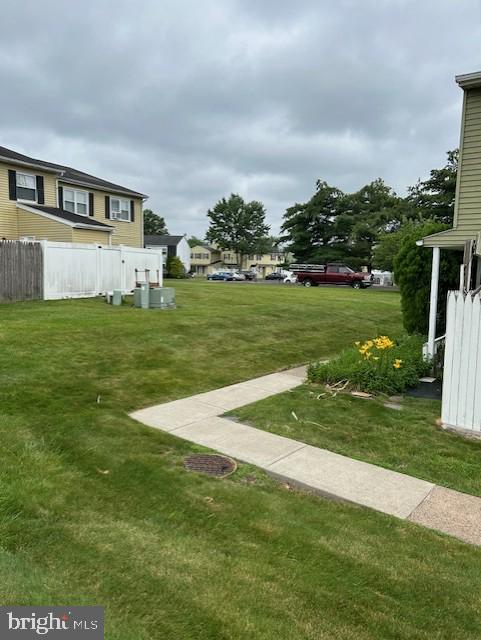 88 Reliance Sq, Telford, PA 18969 - view of yard