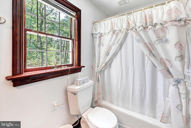 59 Segovia Ct, Hanover, PA 17331 - full bath with toilet and shower / tub combo