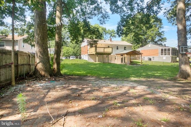 1614 Maryland Ave, Woodbridge, VA 22191 - view of yard featuring a deck