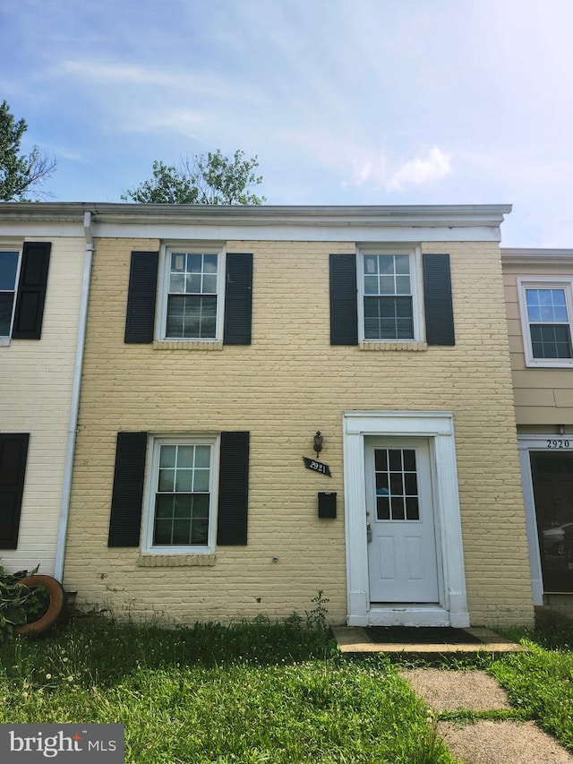 2921 Williamsburg Ct, Woodbridge, VA 22191 - multi unit property with brick siding