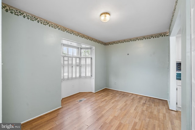 1804 Aberdeen Cir, Crofton, MD 21114 - spare room featuring light wood-style floors and baseboards