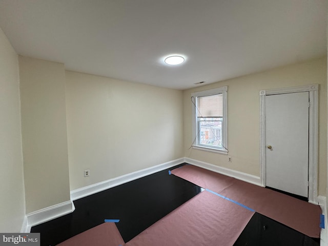 2411 N W St, Wilmington, DE 19802 - workout area with baseboards