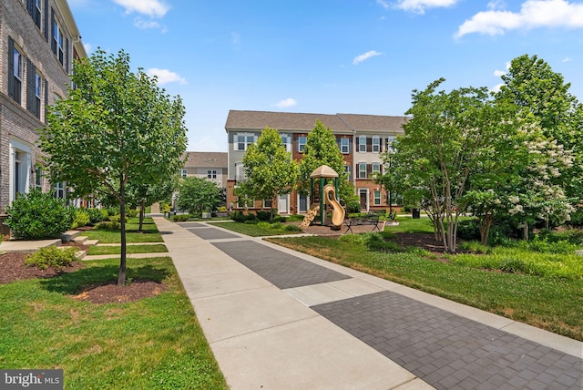 20318 Peacemaker Dr, Germantown, MD 20874 - view of home's community with a yard