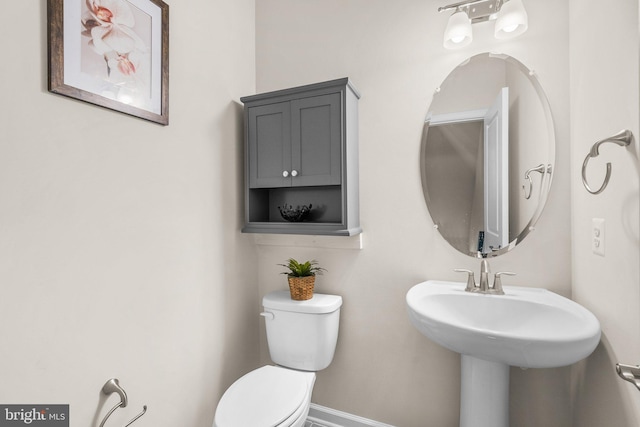 20318 Peacemaker Dr, Germantown, MD 20874 - half bath with toilet and baseboards