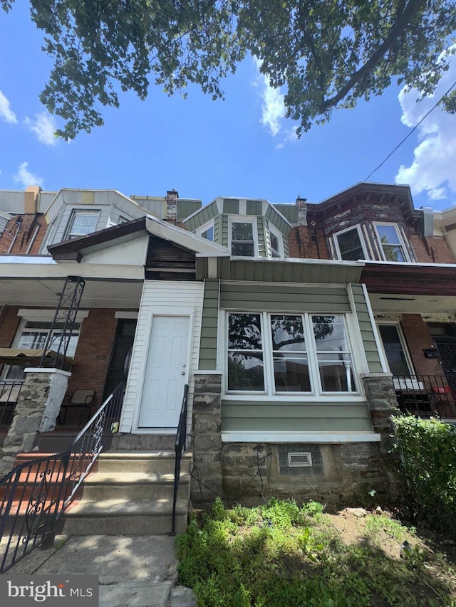 4335 N 15th St, Philadelphia, PA 19140 - townhome / multi-family property with entry steps