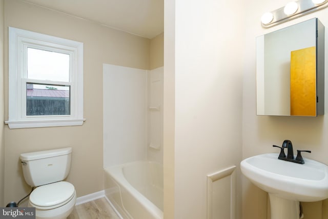 995 N Mildred St, Ranson, WV 25438 - full bathroom with toilet and bathing tub / shower combination