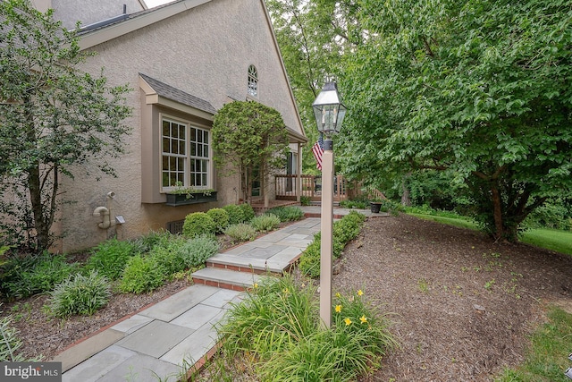 431 Waynesbrooke Rd, Berwyn, PA 19312 - view of yard
