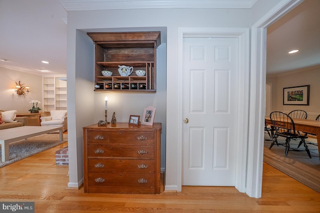 431 Waynesbrooke Rd, Berwyn, PA 19312 - detailed view of ornamental molding, wood finished floors, recessed lighting, and built in features