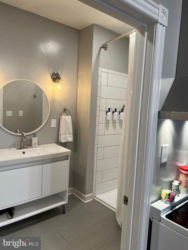 23 E Beverley St, Staunton, VA 24401 - bathroom with a stall shower and vanity
