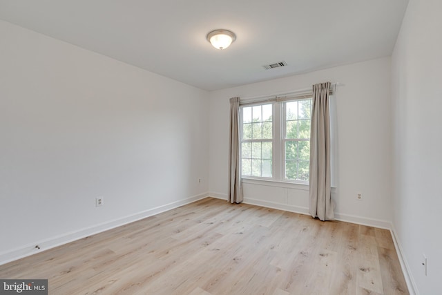 2153 Wolftrap Ct, Vienna, VA 22182 - unfurnished room with light wood finished floors and baseboards