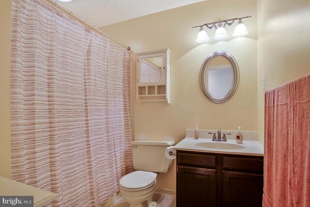 3077 Eutaw Forest Dr, Waldorf, MD 20603 - full bath with vanity and a shower with shower curtain