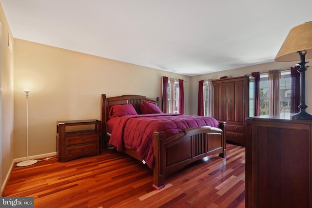 3960 Mountain View Ave, Easton, PA 18045 - bedroom with wood finished floors and baseboards