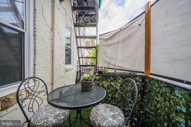 210 S High St, Baltimore, MD 21202 - view of balcony