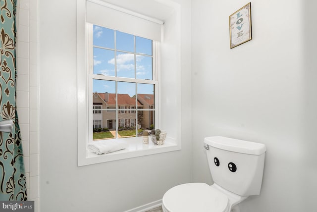 7823 Harrowgate Cir Unit D, Springfield, VA 22152 - full bath with curtained shower