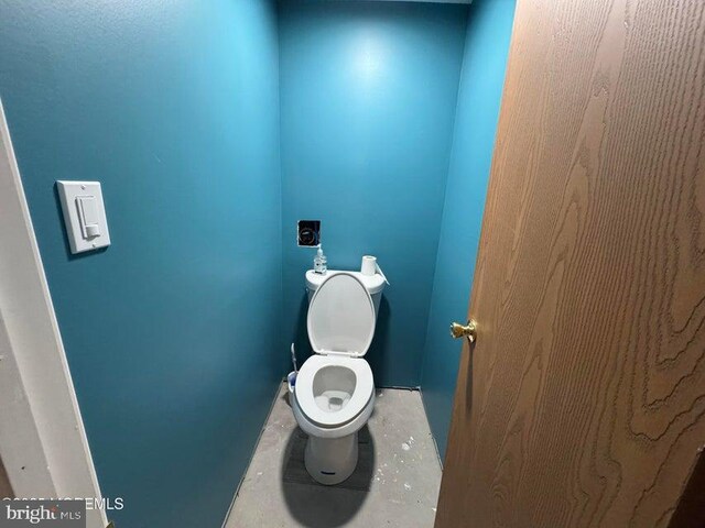 953 Capstan Dr, Forked River, NJ 08731 - bathroom with toilet