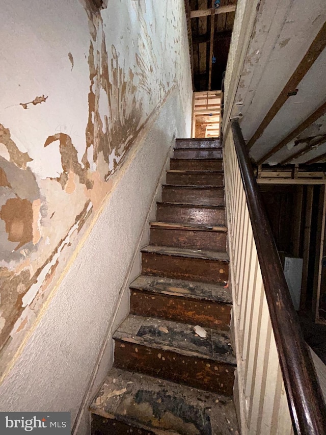 2311 Orem Ave, Baltimore, MD 21217 - view of staircase