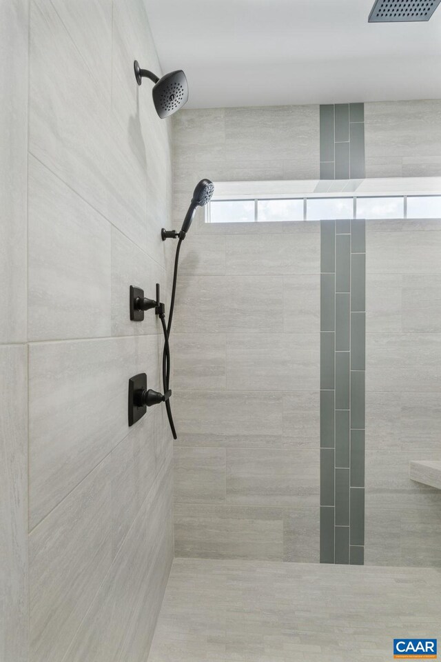 1603 Griffen Grv, Charlottesville, VA 22901 - full bathroom featuring tiled shower