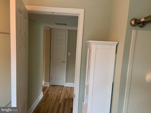 1601 Belle View Blvd Unit A1, Alexandria, VA 22307 - hallway featuring wood finished floors and baseboards
