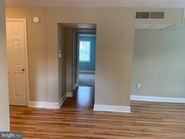 1601 Belle View Blvd Unit A1, Alexandria, VA 22307 - hall featuring wood finished floors and baseboards