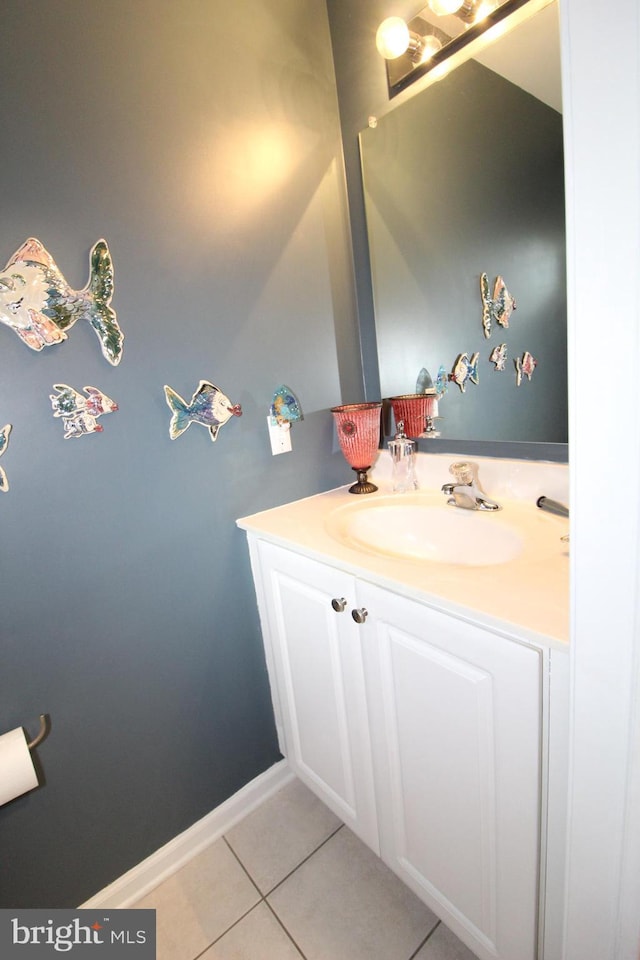 508 Red Bud Ct, Wilmington, DE 19805 - bathroom featuring tile patterned flooring and vanity