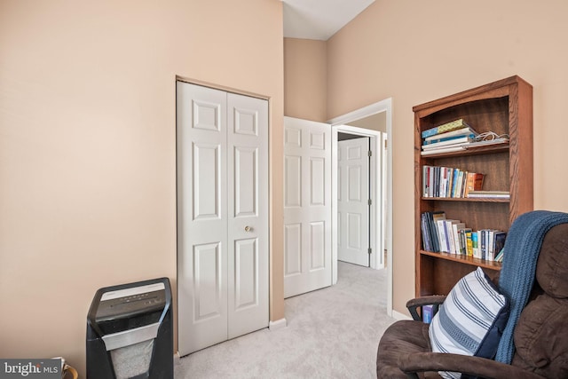 913 Rolfe Pl, Alexandria, VA 22314 - living area with carpet