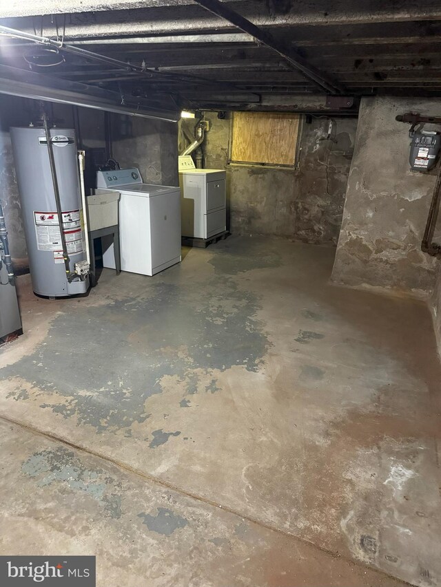 3433 E St, Philadelphia, PA 19134 - unfinished basement with water heater and a sink