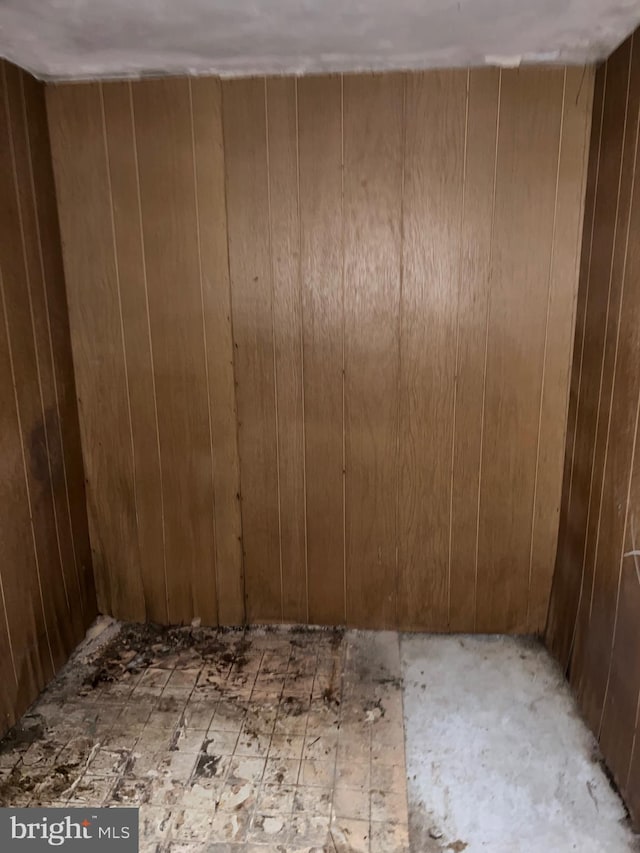 1002 Agnew Dr Unit 1, Drexel Hill, PA 19026 - interior space with wooden walls