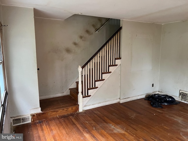 1002 Agnew Dr Unit 1, Drexel Hill, PA 19026 - staircase with hardwood / wood-style flooring