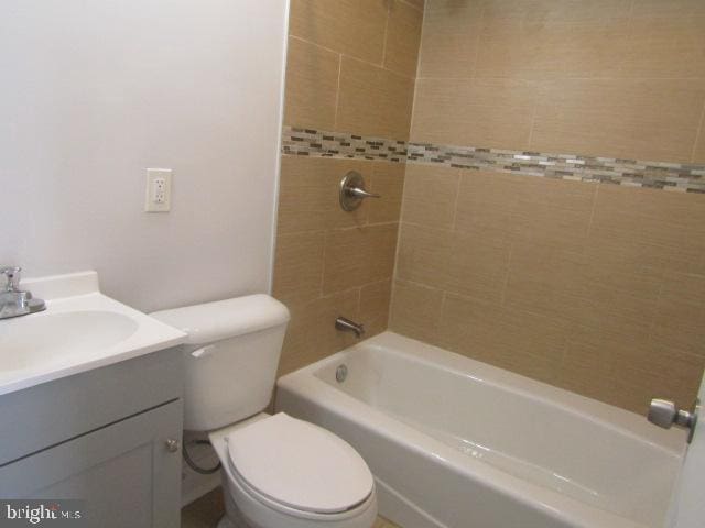 16 Gilmor St, Baltimore, MD 21223 - bathroom featuring shower / bath combination and vanity