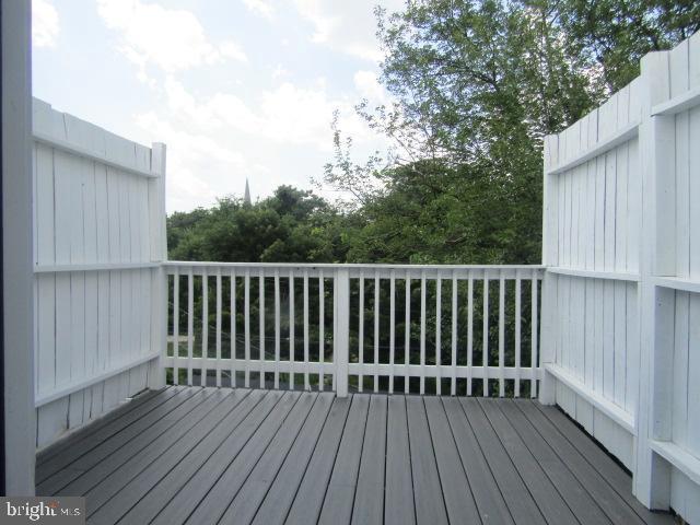 16 Gilmor St, Baltimore, MD 21223 - view of wooden terrace