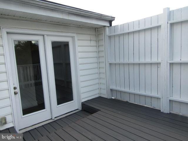 16 Gilmor St, Baltimore, MD 21223 - view of deck