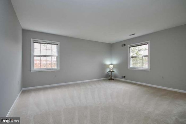 1006 Kimberwicke Rd, Mclean, VA 22102 - carpeted empty room featuring baseboards