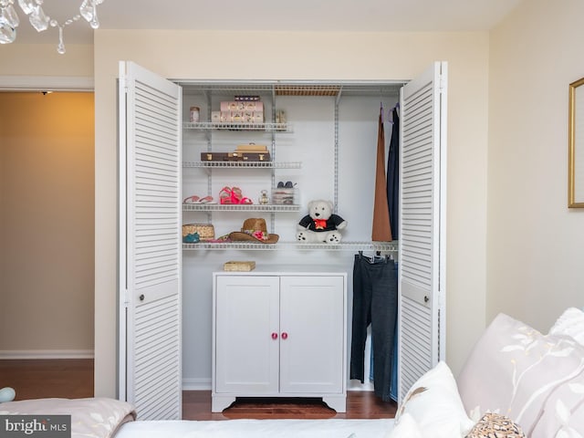 220 Rabbitt Rd, Gaithersburg, MD 20878 - bar with dark wood-type flooring