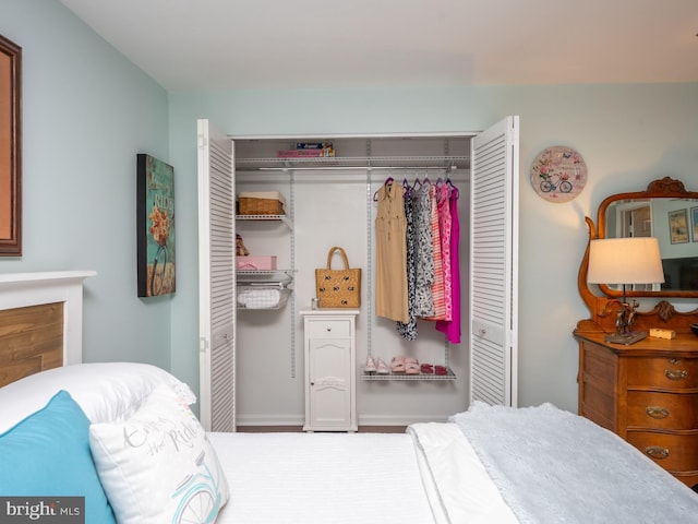 220 Rabbitt Rd, Gaithersburg, MD 20878 - bedroom featuring a closet
