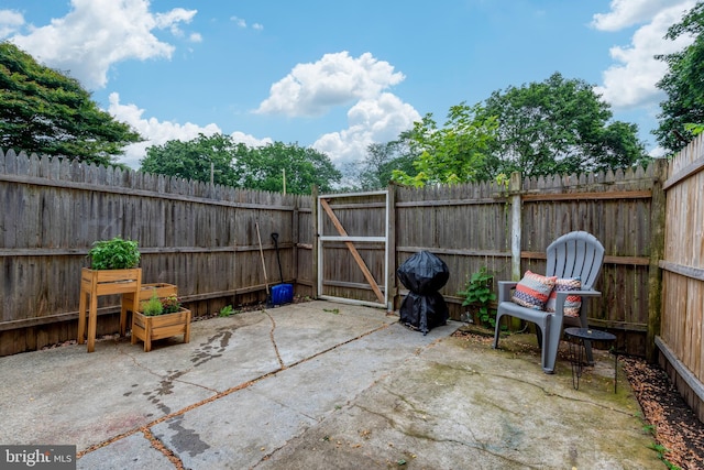 30 N 12th St, Lebanon, PA 17046 - fenced backyard with a patio area and a gate
