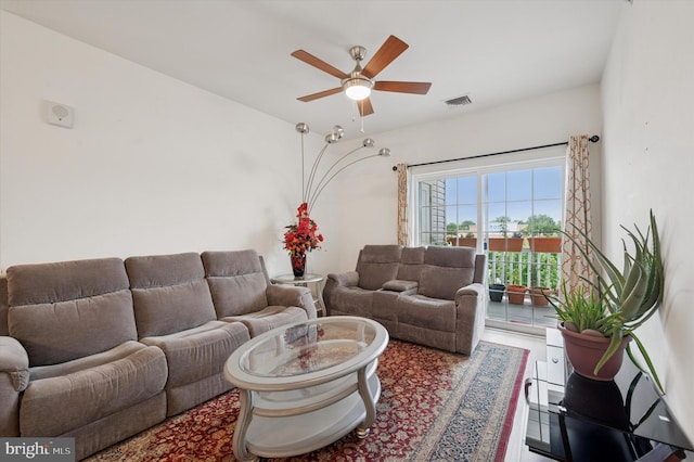 200 Harvin Way Unit 231, Brookhaven, PA 19015 - living room featuring ceiling fan