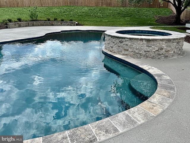 10309 E Hunter Valley Rd, Vienna, VA 22181 - view of swimming pool featuring a pool with connected hot tub