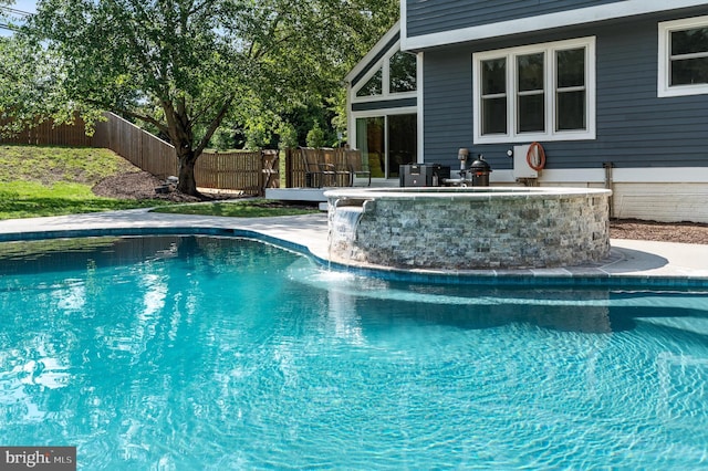 10309 E Hunter Valley Rd, Vienna, VA 22181 - view of pool with a fenced backyard