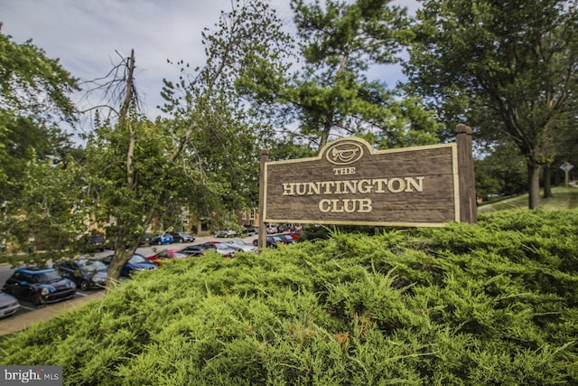 2605 Redcoat Dr Unit 252, Alexandria, VA 22303 - community / neighborhood sign featuring uncovered parking
