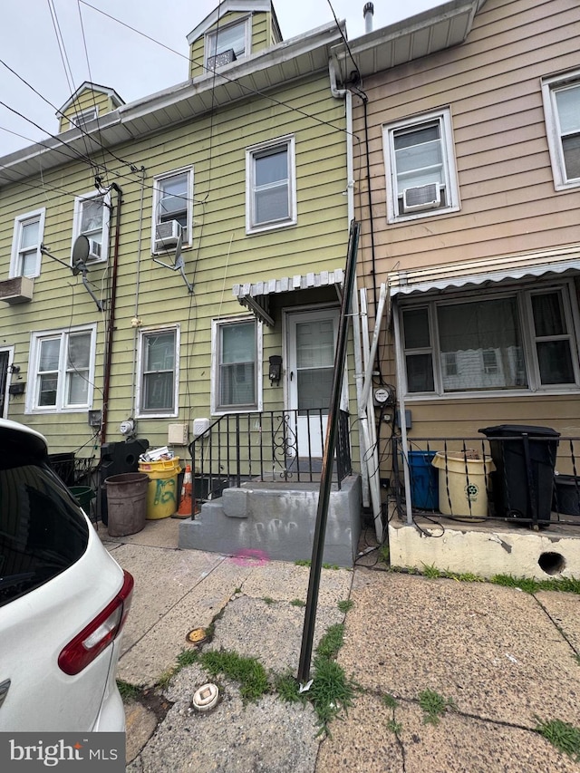 12 Elm St, Trenton, NJ 08611 - view of property featuring cooling unit